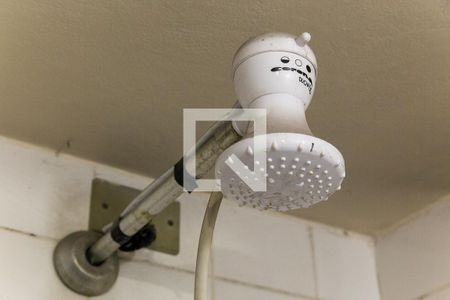 Casa à venda com 600m², 4 quartos e 6 vagasBanheiro da garagem - Chuveiro