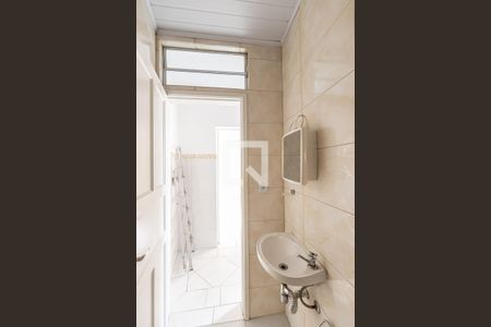 Casa de condomínio para alugar com 70m², 2 quartos e 1 vaga Casa de condomínio para alugar com 70m², 2 quartos e 1 vagaBanheiro Social