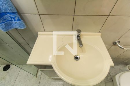 Casa à venda com 120m², 4 quartos e 1 vaga Casa à venda com 120m², 4 quartos e 1 vagaBanheiro 1