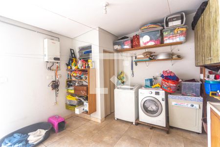 Casa à venda com 143m², 2 quartos e 2 vagas Casa à venda com 143m², 2 quartos e 2 vagasÁrea de serviço