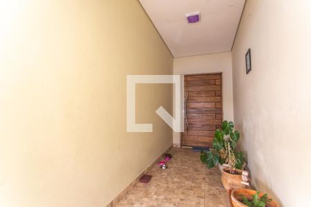 Casa à venda com 143m², 2 quartos e 2 vagas Casa à venda com 143m², 2 quartos e 2 vagasHall de entrada