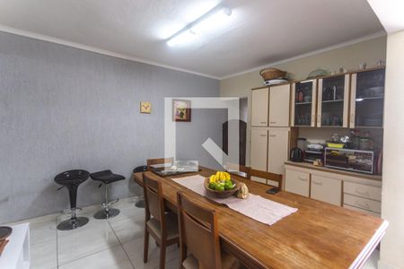 Casa à venda com 143m², 2 quartos e 2 vagas Casa à venda com 143m², 2 quartos e 2 vagasCozinha