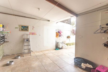 Casa à venda com 143m², 2 quartos e 2 vagas Casa à venda com 143m², 2 quartos e 2 vagasÁrea de serviço