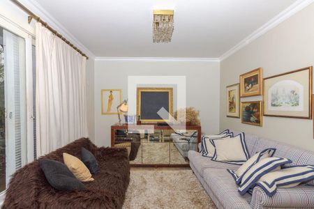 Sala de casa à venda com 3 quartos, 160m² em Chácara das Pedras, Porto Alegre