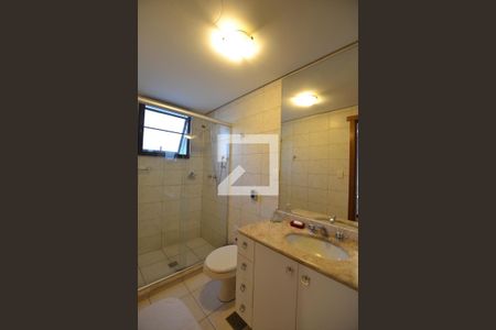 Banheiro da Suíte de apartamento à venda com 3 quartos, 238m² em Menino Deus, Porto Alegre