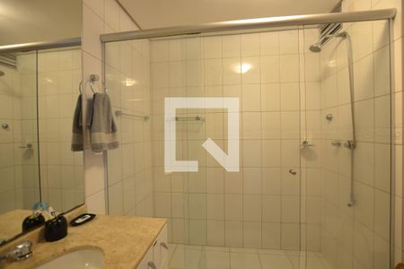 Apartamento à venda com 238m², 3 quartos e 3 vagasBanheiro