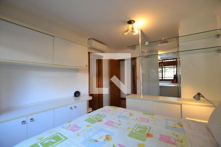 Suíte de apartamento à venda com 3 quartos, 238m² em Menino Deus, Porto Alegre