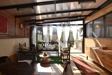 Apartamento à venda com 238m², 3 quartos e 3 vagasEspaço Gourmet