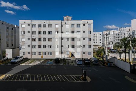Vista - Sala de apartamento para alugar com 2 quartos, 50m² em Loteamento Mogilar, Mogi das Cruzes