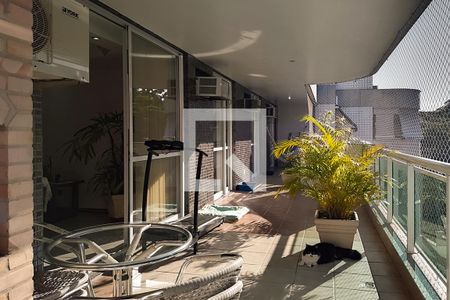 Varanda de apartamento à venda com 4 quartos, 158m² em Jardim Guanabara, Rio de Janeiro