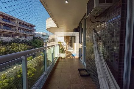 Varanda de apartamento à venda com 4 quartos, 158m² em Jardim Guanabara, Rio de Janeiro