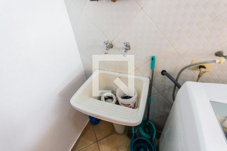 Casa à venda com 259m², 3 quartos e 5 vagas Casa à venda com 259m², 3 quartos e 5 vagasTanque