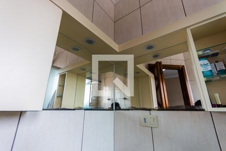 Casa à venda com 259m², 3 quartos e 5 vagas Casa à venda com 259m², 3 quartos e 5 vagasEspelho