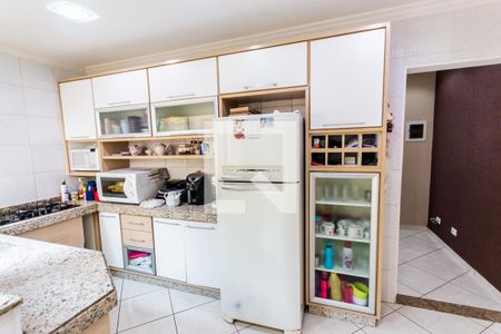 Casa à venda com 259m², 3 quartos e 5 vagas Casa à venda com 259m², 3 quartos e 5 vagasArmário