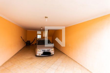 Casa à venda com 259m², 3 quartos e 5 vagas Casa à venda com 259m², 3 quartos e 5 vagasGaragem