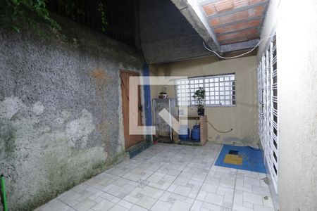 Casa para alugar com 120m², 2 quartos e 1 vagaQuintal