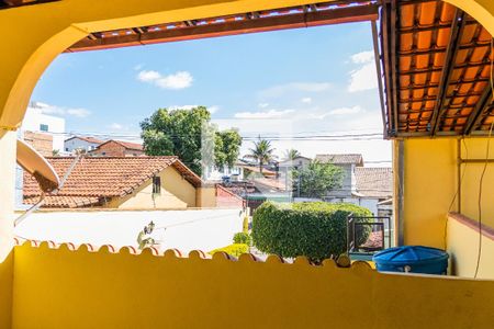 Vista da Sala de casa para alugar com 4 quartos, 100m² em Jardim Leblon, Belo Horizonte