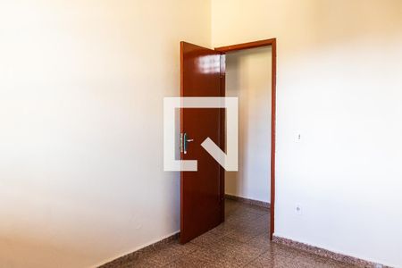 Casa à venda com 100m², 2 quartos e 1 vaga