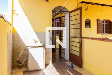 Casa à venda com 100m², 2 quartos e 1 vaga