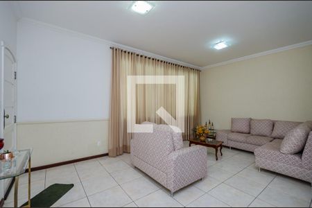 Sala de casa à venda com 3 quartos, 169m² em Santo André, Belo Horizonte