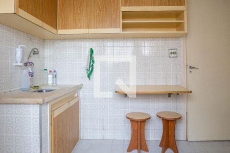 Cozinha de apartamento para alugar com 1 quarto, 53m² em Vila Anglo Brasileira, São Paulo