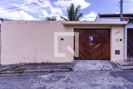 Casa para alugar com 500m², 2 quartos e sem vaga Casa para alugar com 500m², 2 quartos e sem vagaFachada