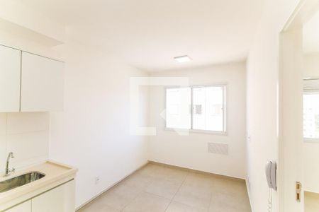 Sala de apartamento para alugar com 1 quarto, 28m² em Paraíso do Morumbi, São Paulo