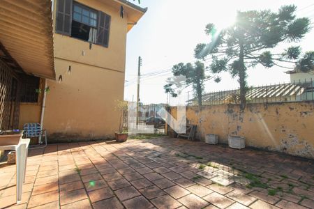 Casa à venda com 300m², 5 quartos e 1 vaga Casa à venda com 300m², 5 quartos e 1 vagaQuintal