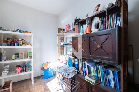 Despensa de casa à venda com 5 quartos, 300m² em Glória, Porto Alegre