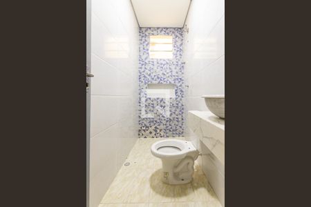 Banheiro  de casa para alugar com 1 quarto, 42m² em Vila Libanesa, São Paulo