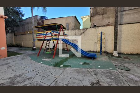 Apartamento para alugar com 50m², 2 quartos e 1 vaga Apartamento para alugar com 50m², 2 quartos e 1 vagaÁrea Comum - Playground