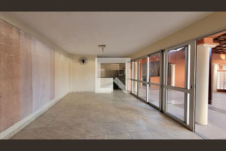 Apartamento para alugar com 50m², 2 quartos e 1 vaga Apartamento para alugar com 50m², 2 quartos e 1 vagaÁrea comum - Salão de festas