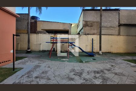 Apartamento para alugar com 50m², 2 quartos e 1 vaga Apartamento para alugar com 50m², 2 quartos e 1 vagaÁrea Comum - Playground