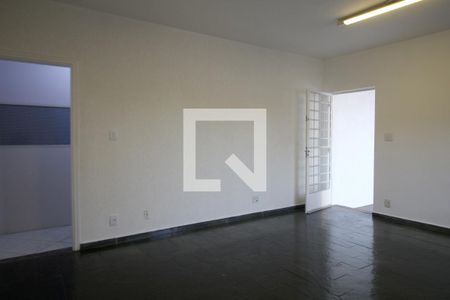 Sala de casa para alugar com 6 quartos, 191m² em Vila Jardini, Sorocaba