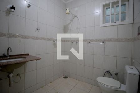 Casa para alugar com 191m², 6 quartos e 4 vagasBanheiro 1