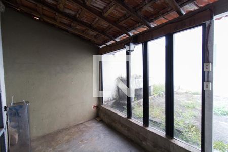 Casa para alugar com 177m², 2 quartos e 2 vagasDepósito