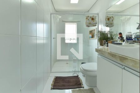 Casa de condomínio para alugar com 250m², 4 quartos e 2 vagas Casa de condomínio para alugar com 250m², 4 quartos e 2 vagasSuíte 4 - Banheiro