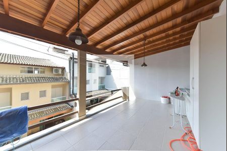 Casa de condomínio para alugar com 250m², 4 quartos e 2 vagas Casa de condomínio para alugar com 250m², 4 quartos e 2 vagasÁrea de Serviço