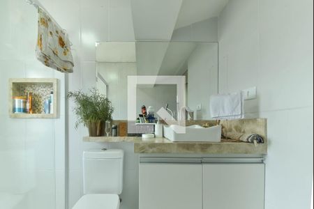 Casa de condomínio para alugar com 250m², 4 quartos e 2 vagas Casa de condomínio para alugar com 250m², 4 quartos e 2 vagasSuíte 4 - Banheiro