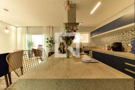 Casa de condomínio para alugar com 250m², 4 quartos e 2 vagas Casa de condomínio para alugar com 250m², 4 quartos e 2 vagasCozinha