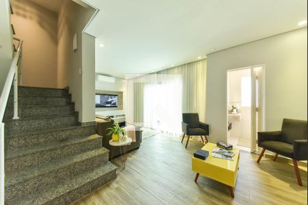 Sala de casa de condomínio para alugar com 4 quartos, 250m² em Centro, Ribeirão Pires