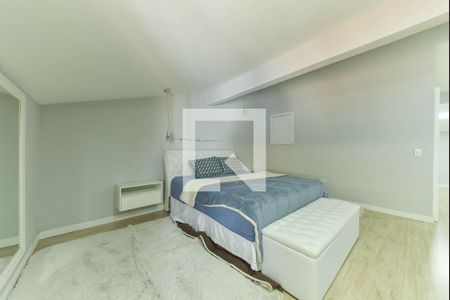 Casa de condomínio para alugar com 250m², 4 quartos e 2 vagas Casa de condomínio para alugar com 250m², 4 quartos e 2 vagasSuíte 4