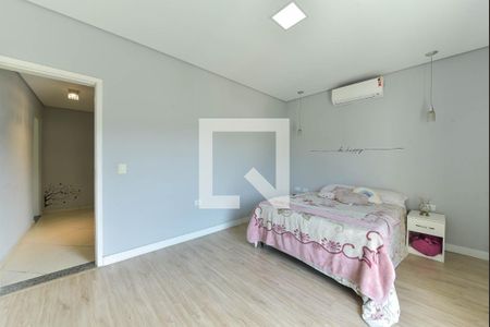 Casa de condomínio para alugar com 250m², 4 quartos e 2 vagas Casa de condomínio para alugar com 250m², 4 quartos e 2 vagasSuíte 1