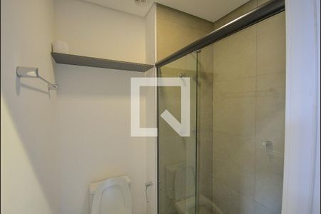 Banheiro de apartamento à venda com 1 quarto, 14m² em Liberdade, São Paulo