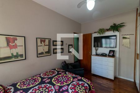 Apartamento à venda com 155m², 4 quartos e 1 vagaQuarto 2