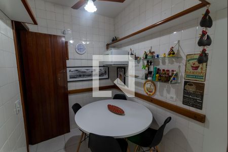 Apartamento à venda com 155m², 4 quartos e 1 vagaCozinha