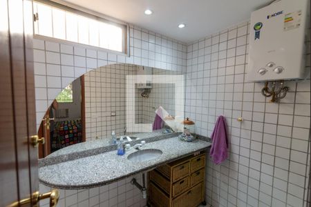 Apartamento à venda com 155m², 4 quartos e 1 vagaBanheiro da Suíte