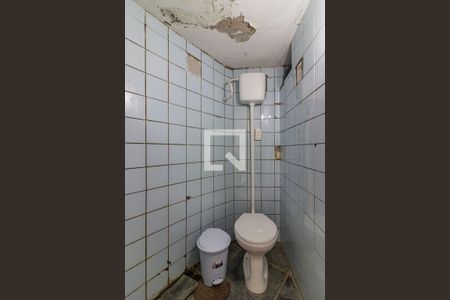 Casa à venda com 350m², 3 quartos e sem vagaBanheiro de serviço