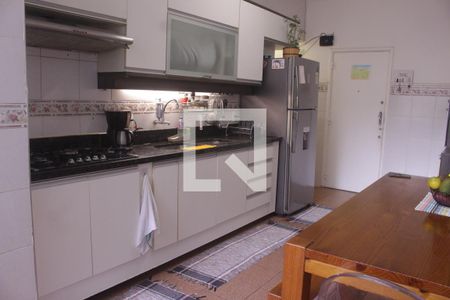 Apartamento à venda com 180m², 3 quartos e 1 vagaCozinha