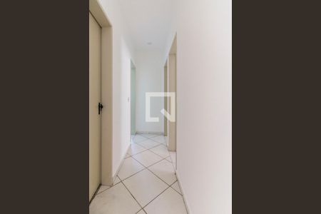 Corredor de apartamento à venda com 3 quartos, 63m² em Cidade Líder, São Paulo